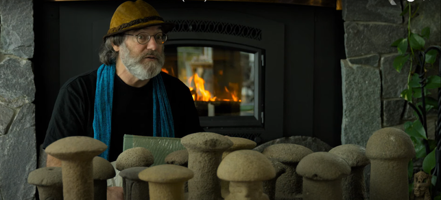 die-faszination-fuer-pilze-hat-bei-paul-stamets-sch-screenshot-trailer-210822_download Die Faszination für Pilze hat bei Paul Stamets schon im Jugendalter angefangen.