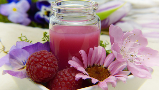 himbeersirup-cc0-pixabay-silviarita-190218 Himbeersirup
