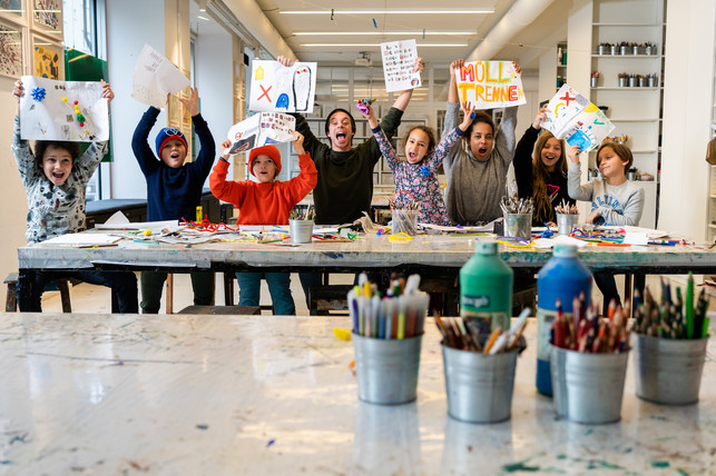 am-ende-loesen-die-beiden-das-raetsel-um-die-mysteri-material-der-initiative-muelltrennung-wirkt-220317_download Am Ende lösen die beiden das Rätsel um die mysteriöse Umwelttruppe.