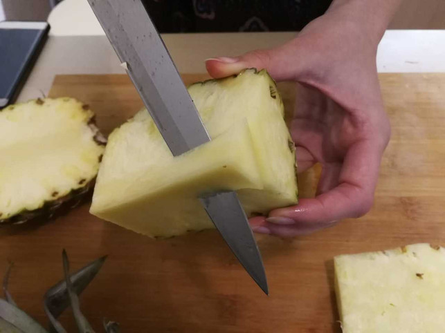 den-strunk-entfernen-utopia-inke-klabunde-190604_download Den Strunk entfernen.