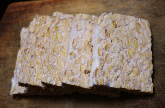 selbstgemachtes-tempeh-passt-zu-vielen-gerichten-cc0-pixabay-mochawalk-201029_download Selbstgemachtes Tempeh passt zu vielen Gerichten.