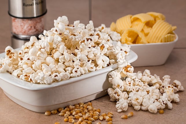 als-popcorn-enthaelt-mais-mehr-kalorien-als-wenn-e-cc0-pixabay-stevepb-190709_download In Form von Popcorn enthält Mais mehr Kalorien, als wenn er frisch gegessen wird.