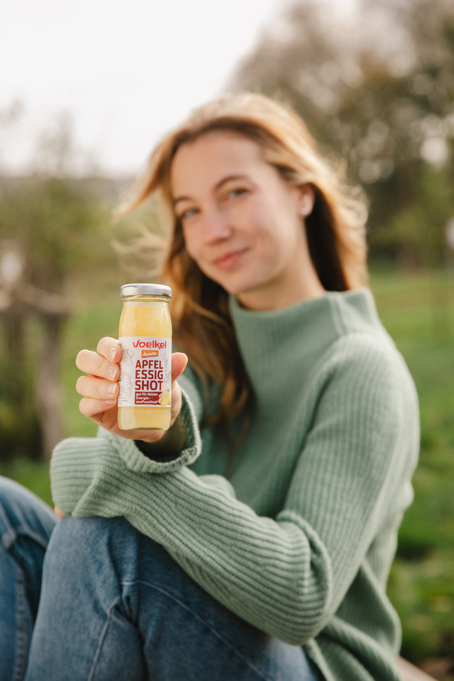 shot_apfelessig_1800x1200px_rgb Apfelessig für eine gesunde Darmflora