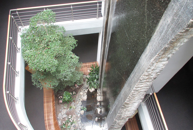 GLS-Bank-Wasserwand-wikimedia-1280x800 GLS-Bank-Wasserwand