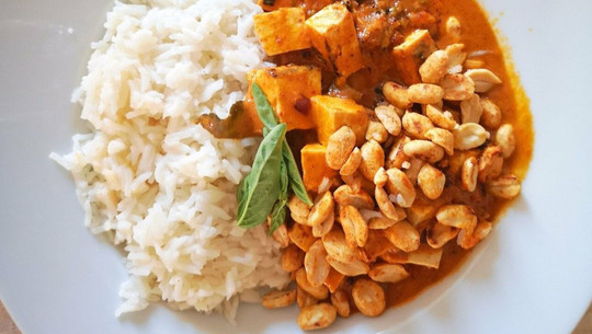 erdnuss-curry-cc0-pixabay-u_91zgw5yq-220413 Erdnuss Curry