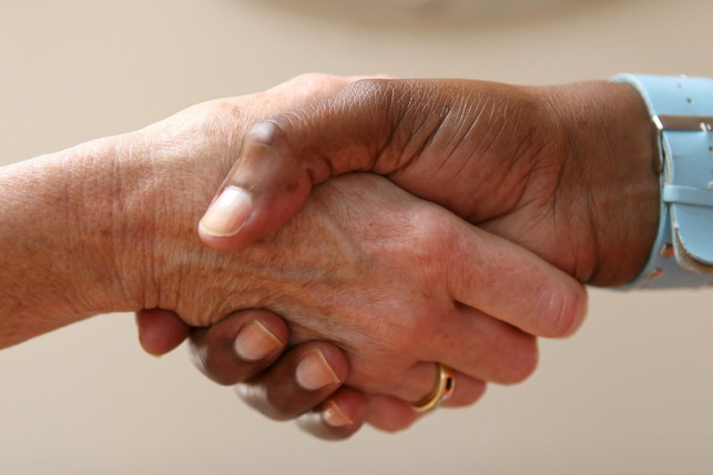 beim-empowerment-werden-hierarchien-aufgebrochen-cc0-pixabay-shutterbug75-210721_download Beim Empowerment werden Hierarchien aufgebrochen.