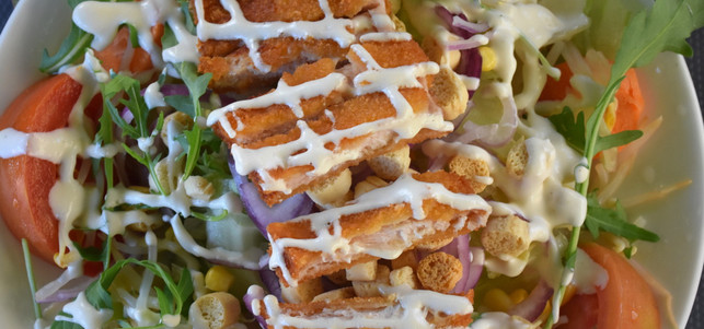 gesund-essen-salat_pb_pixabay_161109_1280x600 Der 'Caesar Salad' ist keine leichte Mahlzeit.