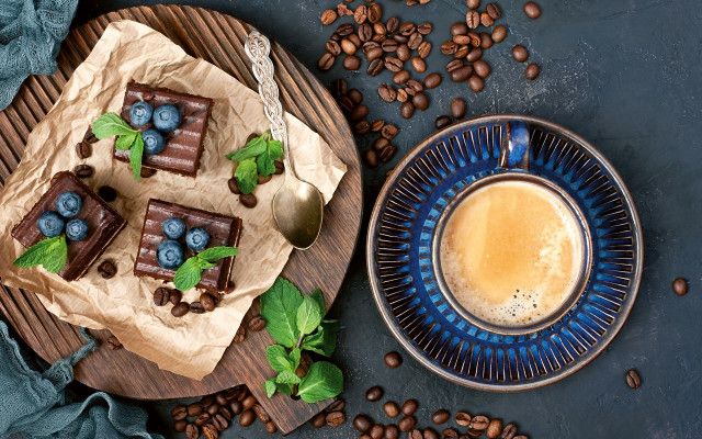 01_MVG_utopia_Galleryfoto Eine Welt Shop Galerie - Fai Schenken Fair Genießen