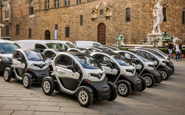 Renault Twizy Elektroauto E-Quad Renault Twizy Elektroauto E-Quad