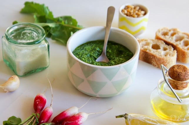 pesto-und-brotaufstriche-aus-entzuendungshemmenden-cc0-pixabay-blandinejoannic-230113_download Pesto und Brotaufstriche aus entzündungshemmenden Zutaten.