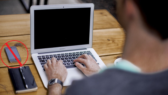 konzentration-ohne-smartphone-cc0-pixabay-free-photos-170730 Konzentration ohne Smartphone