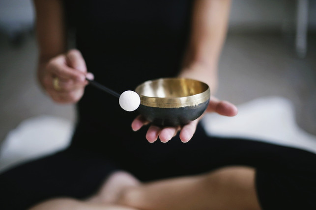 du-kannst-verschiedene-arten-der-meditation-auspro-cc0-pixabay-binja69-220214_download Du kannst verschiedene Arten der Meditation ausprobieren, um herauszufinden, welche dir am besten hilft.