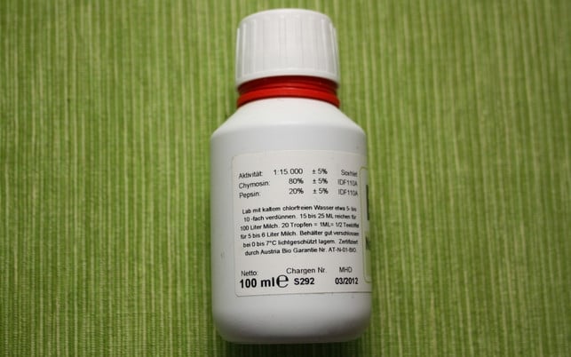 natur-labextrakt-zur-kaeseherstellung-daniela-staberutopia-190918_download Natur-Labextrakt zur Käseherstellung.