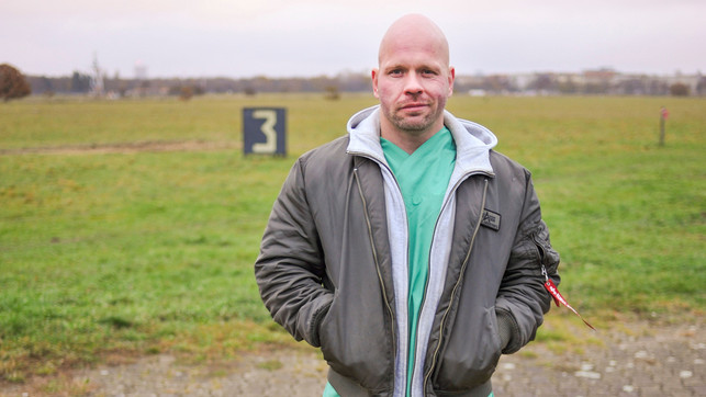 „Emotionale Vergewaltigung“: Ricardo Lange kritisiert Umgang mit Pflegekräften Ricardo Lange Pflegenotstand