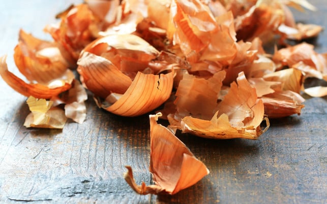 Ostereier färben mit Zwiebelschalen Ostereier färben – geht natürlich zum Beispiel mit Zwiebelschalen