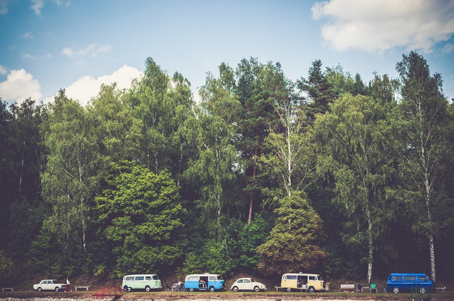 aus-dem-trend-lifestyle-vanlife-ist-eine-community-cc0-pixabay-free-photos-180307_download Aus dem Trend-Lifestyle Vanlife ist eine Community geworden.