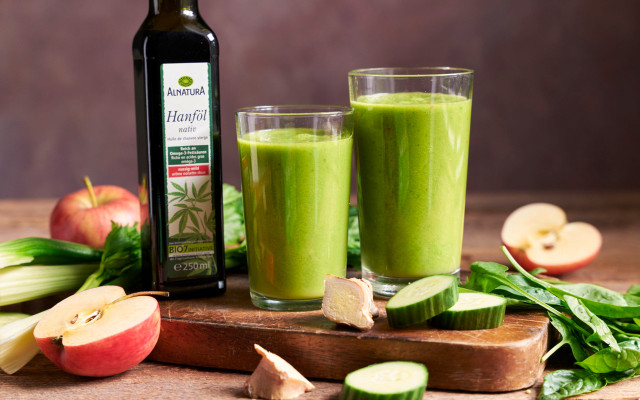 Alnatura Rezept für einen Grünen Superfood-Smoothie Alnatura Rezept für einen Grünen Superfood-Smoothie