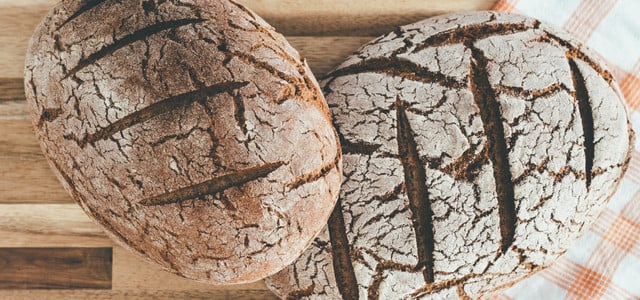 Sauerteig oder Hefeteig. Welches Brot ist gesünder?