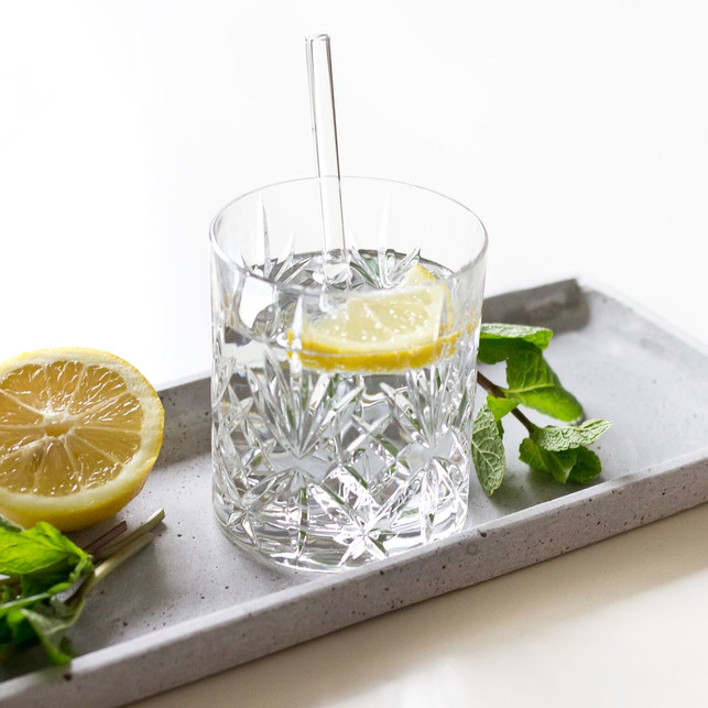 strohhalm-aus-glas-doli-straws-180322_download Strohhalme aus Glas sind wiederverwendbar.