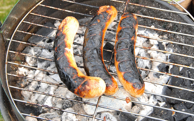 grillen-fehler-verbrannt-w-DevilGB-170523-640x400 Grillen: nichts anbrennen lassen!