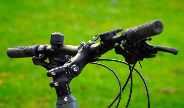 bevor-du-zur-fahrradtour-aufbrichst-solltest-du-a-cc0--pixabay--matthiasboeckel-250527_download Bevor du zur Fahrradtour aufbrichst, solltest du alle Funktionen deines Fahrrads überprüfen.