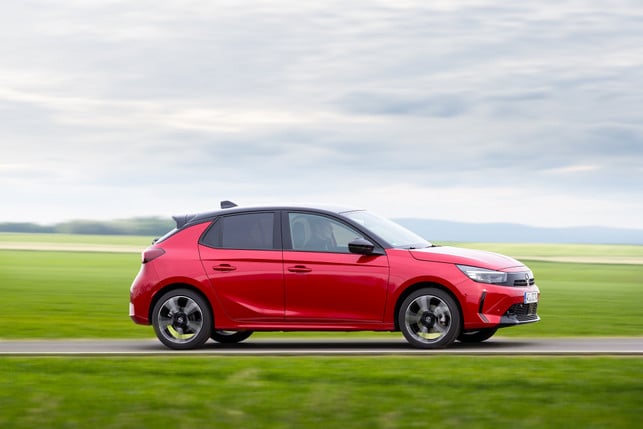 Opel-Corsa-Electric Der Opel Corsa Electric bekam ein Facelift - und wurde 2024 günstiger.