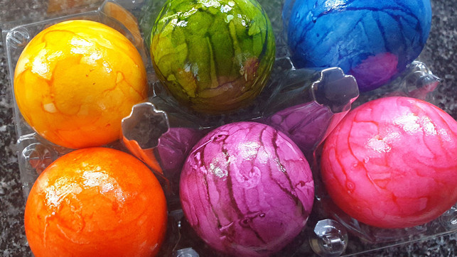 ostereier-bw-210310-1280x720-1 Viel zu bunt, um gut zu sein!