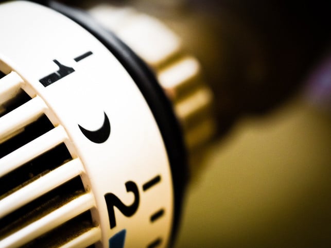 das-thermostat-regelt-die-temperatur-cc0-pixabay-tbit-201027_download Das Thermostat regelt die Temperatur.
