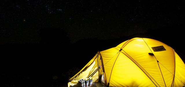 campen im garten zelten