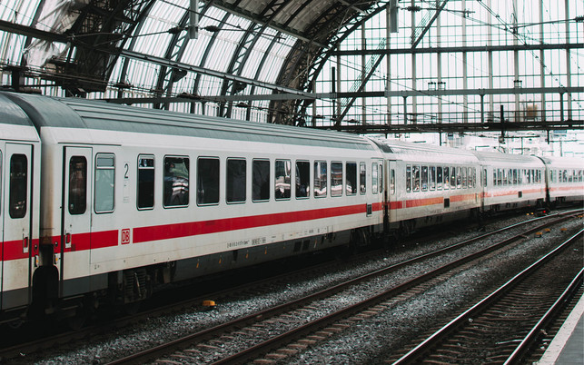 shane-aldendorff-UNo3mR8JyT4-unsplash_1280x800px CO2 vermeiden Triodos Bank