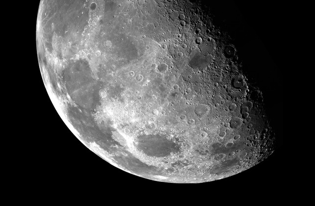 bei-der-definition-sind-sich-nicht-alle-einig-ab-cc0-unsplash-nasa-230803_download Bei der Definition sind sich nicht alle einig – aber dafür in der Tatsache, dass der Blue Moon gar nicht blau ist.