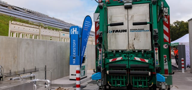 Mülllaster in Freiburg mit Wasserstoffantrieb