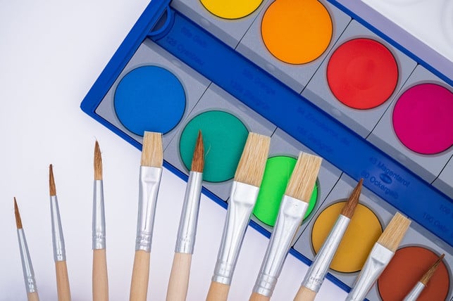 wasserfarben-sind-eine-beliebte-methode-um-salzte-cc0-pixabay-bru-no-200407_download Wasserfarben sind eine beliebte Methode, um Salzteig zu bemalen.