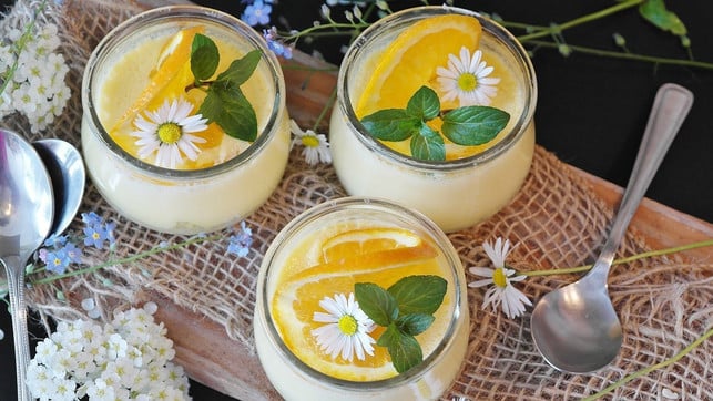 serviere-die-orangencreme-am-besten-gut-gekuehlt-cc0-pixabay-ritae-191127_download Serviere die Orangencreme am besten gut gekühlt.