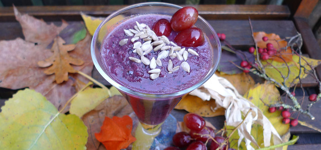 smoothie-herbst-traube-fenchel-p-silke-neumanns-161115-1280x600 Smoothie-Rezepte: "Lila Fenchelbeeren" mit Trauben und Fenchel