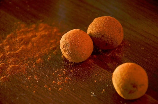 kuchen-verwerten-kannst-du-zum-beispiel-indem-du-cc0-pixabay-juergen_s-210224_download Kuchen verwerten kannst du zum Beispiel, indem du Rumkugeln aus Kuchenresten machst.