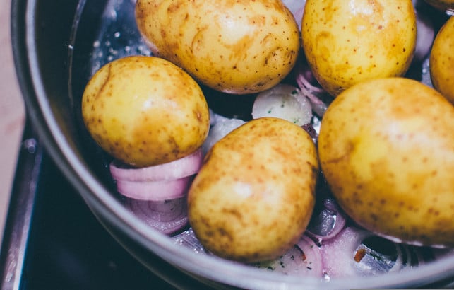 kartoffeln-im-ganzen-kochen-das-solltest-du-nur-b-cc0--pixabay--stocksnap-251001_download Kartoffeln im Ganzen kochen? Das solltest du nur bei Pellkartoffeln machen.