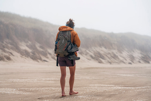 Soft substrates such as sand are particularly suitable for the natural running.