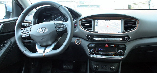 Hyundai Ioniq Electric Hat uns gefallen: der serienmäßige Tempomat mit Abstandsregelung