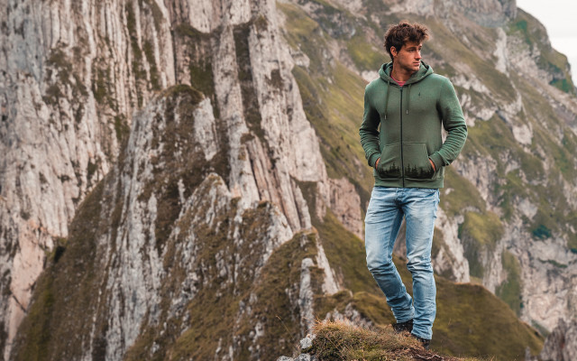 Gallery_Slide_3 nachhaltige Geschenkideen Sweater