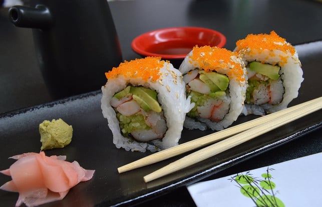 dreamteam-sushi-mit-wasabipaste-und-eingelegtem-i-cc0-pixabay-agekunst-180614_download Dreamteam: Sushi mit Wasabipaste und eingelegtem Ingwer.