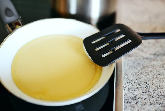den-waffelteig-kannst-du-auch-in-einer-pfanne-ausb-cc0-pixabay-congerdesign-240319_download-1 Den Waffelteig kannst du auch in einer Pfanne ausbacken. Sie erinnern dann ein bisschen an Pancakes oder Pfannkuchen.