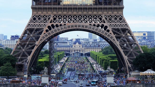 Energiekrise: Frankreich führt Strom-Wetterbericht ein Auf den meisten Straßen in Paris gilt von diesem Montag an Tempo 30.