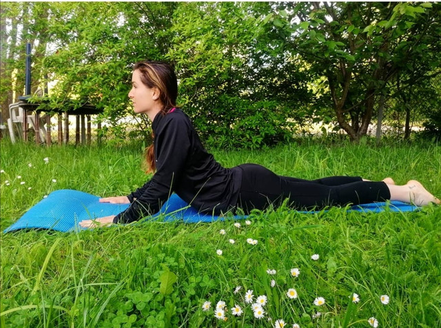 YogaKobra Einfache FotoAnleitung für die Haltung Utopia.de