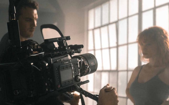 wv-sexismusfilmeserien-us-jakob-owens-240920-1280x800 kamera, filmdreh, Buffy