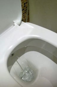 toilettenpapier-alternative-dusch-wc-u-170816 Alternative zu Toilettenpapier: einfaches Dusch-WC in Ägypten