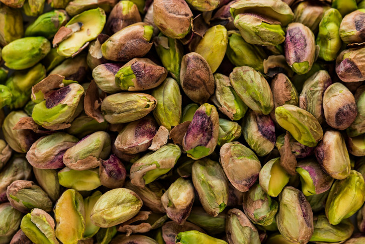 pistachios-can-contain-a-lot-of-melatonin-mue-cc0--unsplash--joanna-kosinska-261002_download Pistachios can contain a lot of melatonin, but they don't always have to.