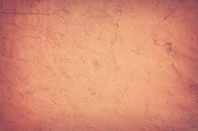 die-charakteristische-struktur-von-lehmfarbe-kann-cc0-pixabay-pexels-180501_download Die charakteristische Struktur von Lehmfarbe kann beim Streichen gewollt sein und kommt in Erdtönen besonders gut zur Geltung.