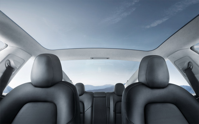 Tesla-3-2-z-20190221-1280x800.jpg Tesla Model 3