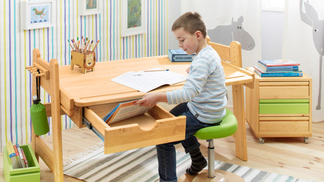 Kinderschreibtisch-Biokinder-Leon-ku-Biokinder-230616-1920x1080 Biokinder Kinderschreibtisch Leon